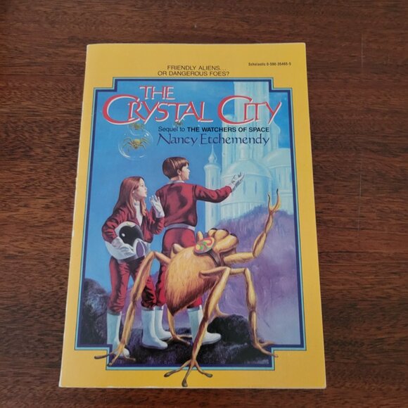 The Crystal City by Nancy Etchemendy Scholastic 1st/1st Paperback Book - Picture 1 of 8